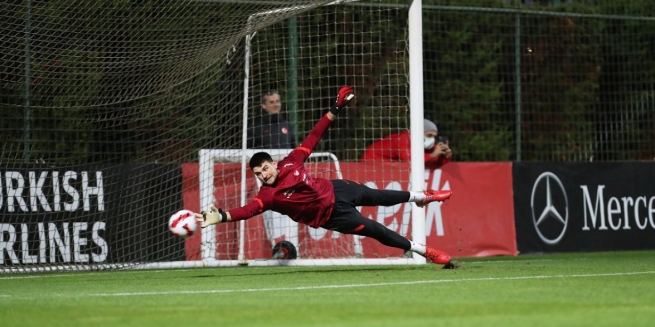 Ersin Destanoğlu İskoçya maçında coştu