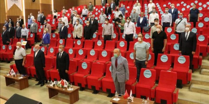 Eski Bakan Yönetimde Kalınca Yabancı Tavır Aldı