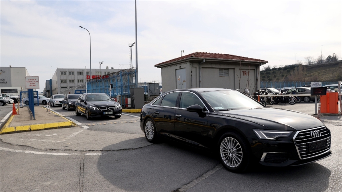 Rus Müzakere Heyeti İstanbul'a Geldi