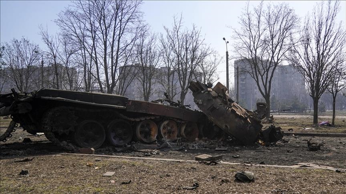 Потери всу на украине техника. Подбитые танки ВСУ на Донбассе. Подбитые российские танки в Украине.