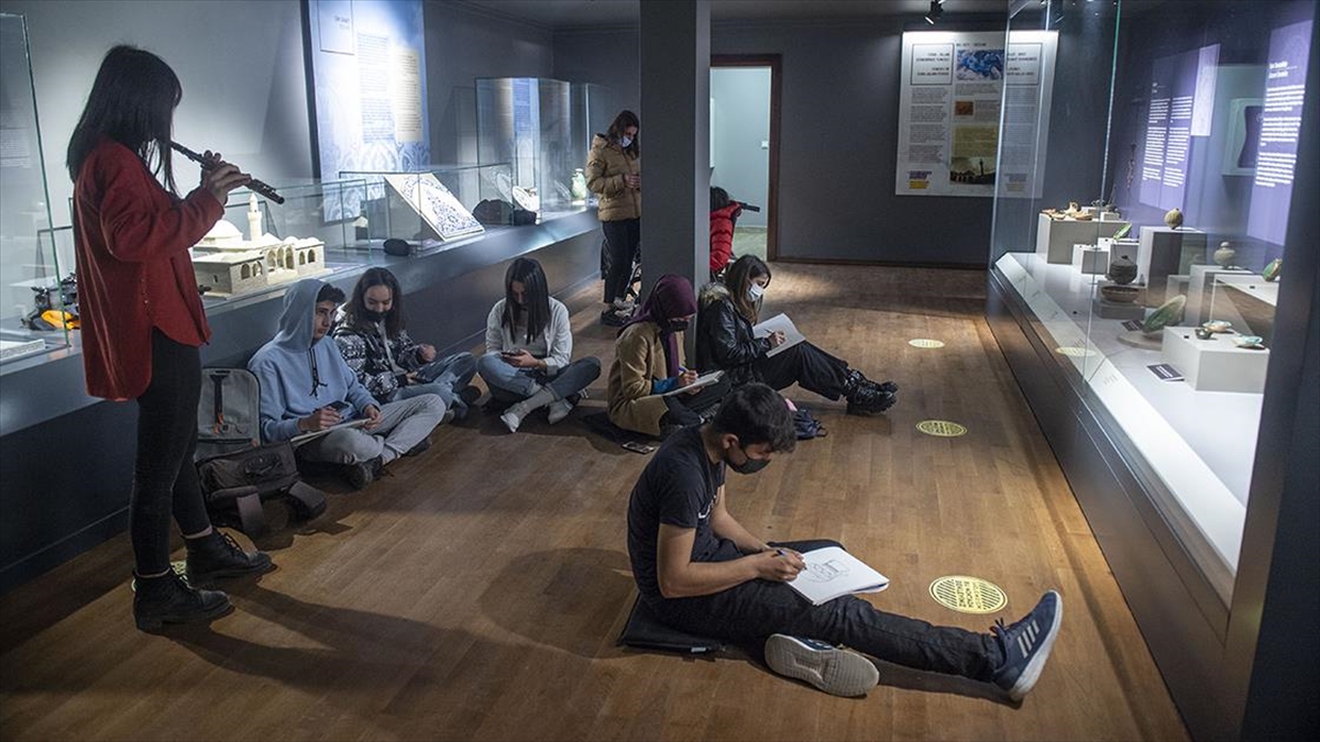 Tarihe Işık Tutan Tunceli Müzesi Öğrencilere İlham Kaynağı Oluyor