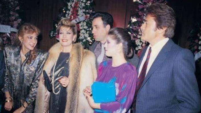 Cüneyt Arkın Kemal Sunal'ın sevmediği arabeskçiyi açıkladı