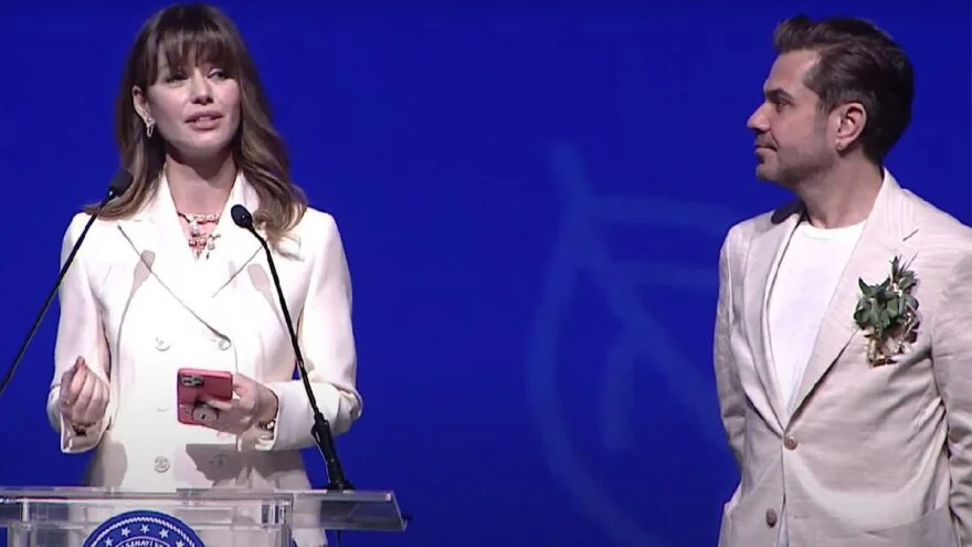 Beren Saat ile Kenan Doğulu’nun sözleri zirveye damga vurdu