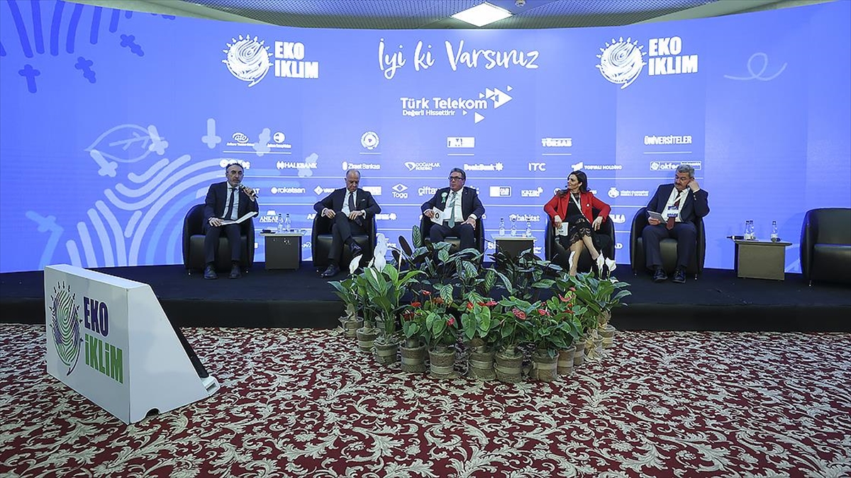 Eko İklim Zirvesi'nde Osb'lerin Yeşil Dönüşümü Ele Alındı