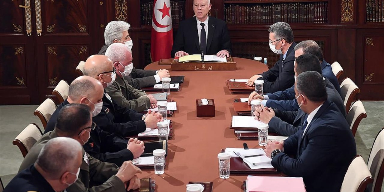 Tunus Cumhurbaşkanı Said, Meclis'i Feshettiğini Açıkladı