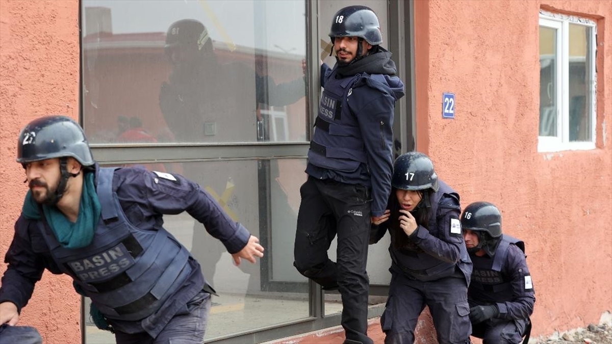 Aa'nın '20. Savaş Muhabirliği Eğitimi'ndeki Zorlu Maratonda Sona Yaklaşılıyor