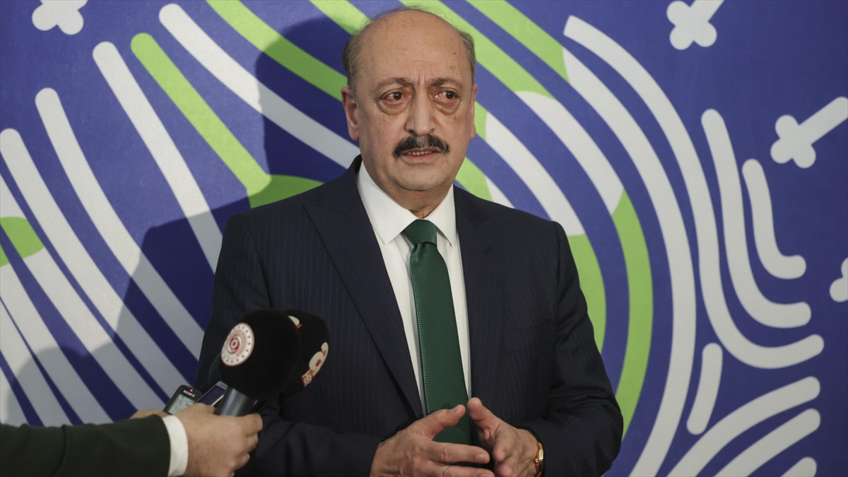 Bakan Bilgin: Asgari Ücret Gündemimizde Yok