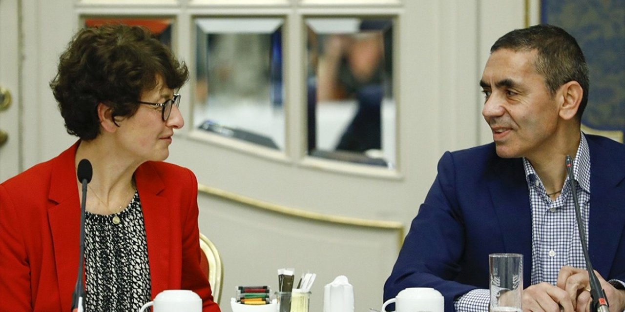 Uğur Şahin Ve Özlem Türeci'ye Belçika'da Fahri Doktora Verildi