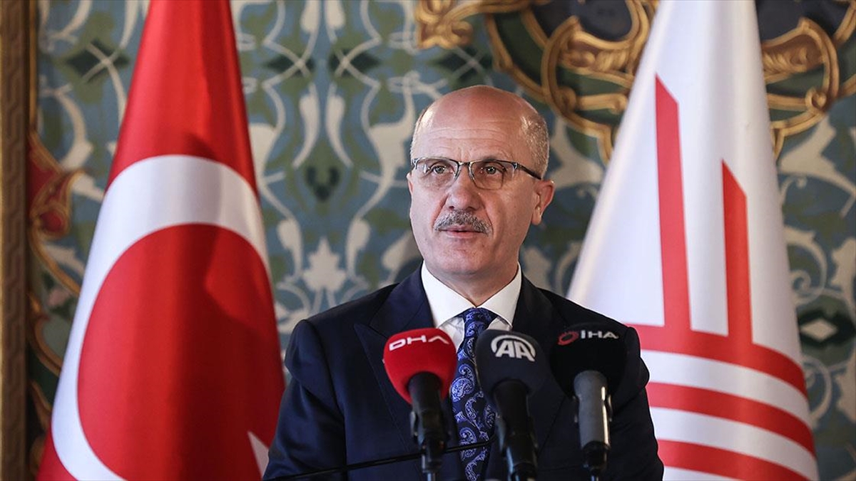 Yök Başkanı Özvar: Ukrayna'da Okuyan Türk Öğrenciler 11-15 Nisan'da Yatay Geçiş Başvurusu Yapabilecek