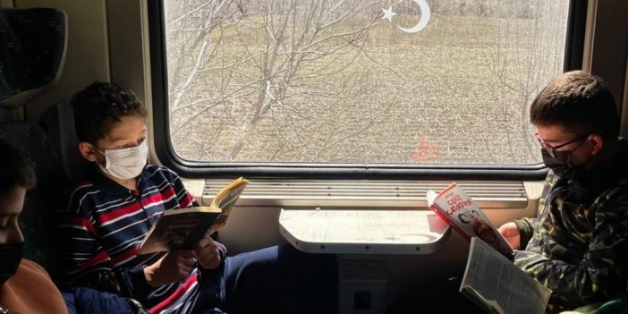 Fırat Ekspresi'nde Kitap Okuma Etkinliği Yapıldı