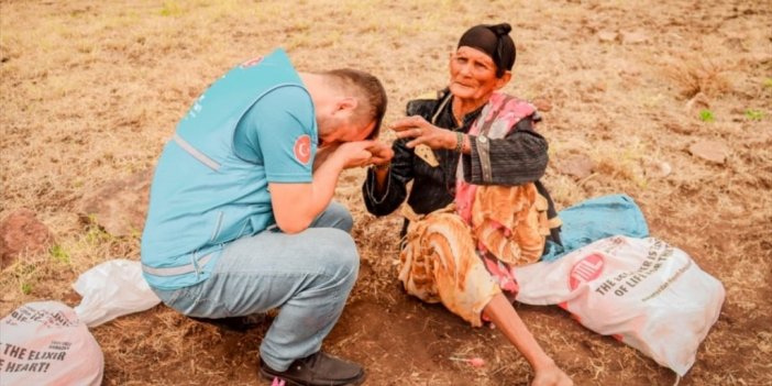 Tdv Ve Ditib, Kenya'da 6 Bin Gıda Paketi Dağıttı