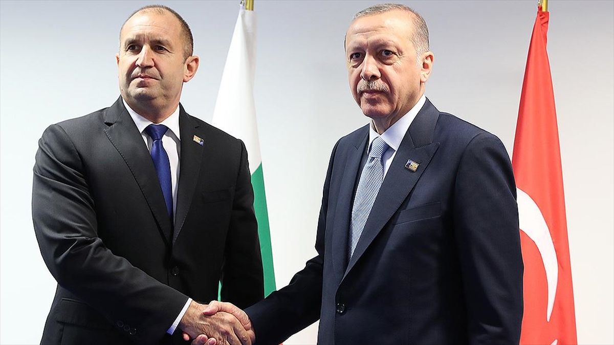 Cumhurbaşkanı Erdoğan, Bulgaristan Cumhurbaşkanı Radev İle Görüştü