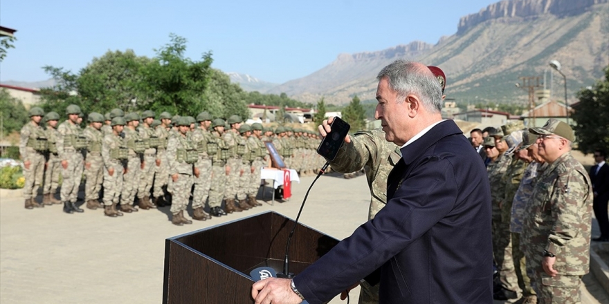 Cumhurbaşkanı Erdoğan Pençe Harekatı'na Katılan Askerlerin Bayramını Kutladı