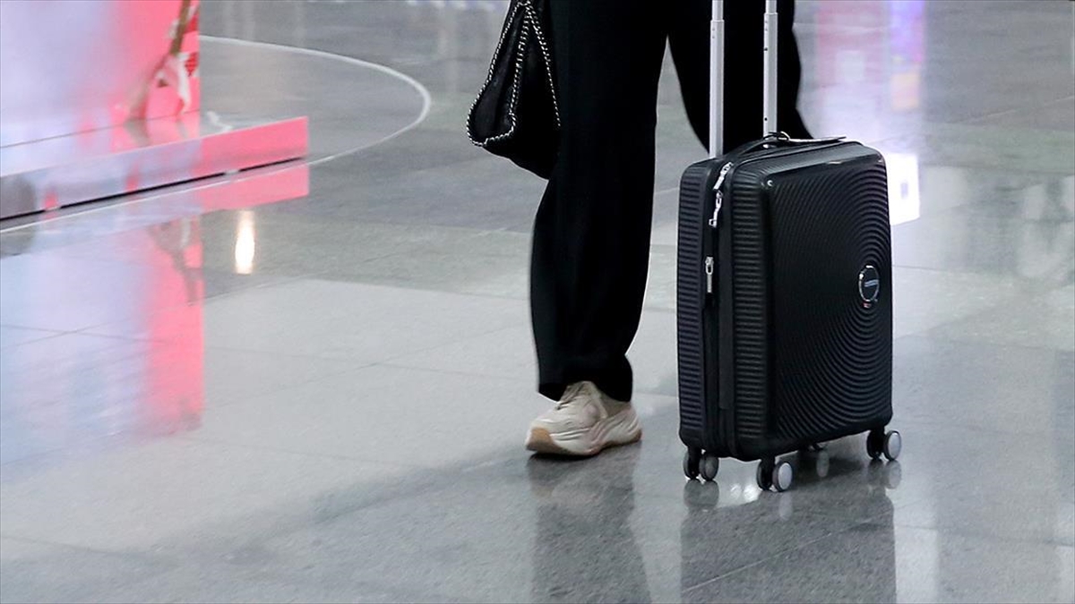 Fransa Türkiye'yi Seyahat Kısıtlaması Getirilen 'turuncu Ülkeler' Listesinden Çıkardı