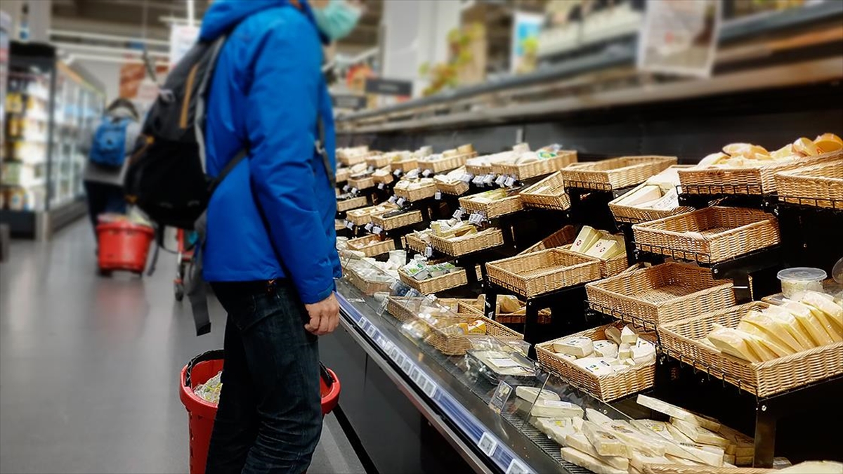 Fransa’da Pizza Ve Kinder’den Sonra Peynire De Bakteri Bulaştı