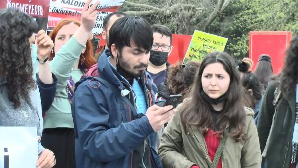 Toplu ulaşıma gelen zamlar İBB önünde protesto edildi