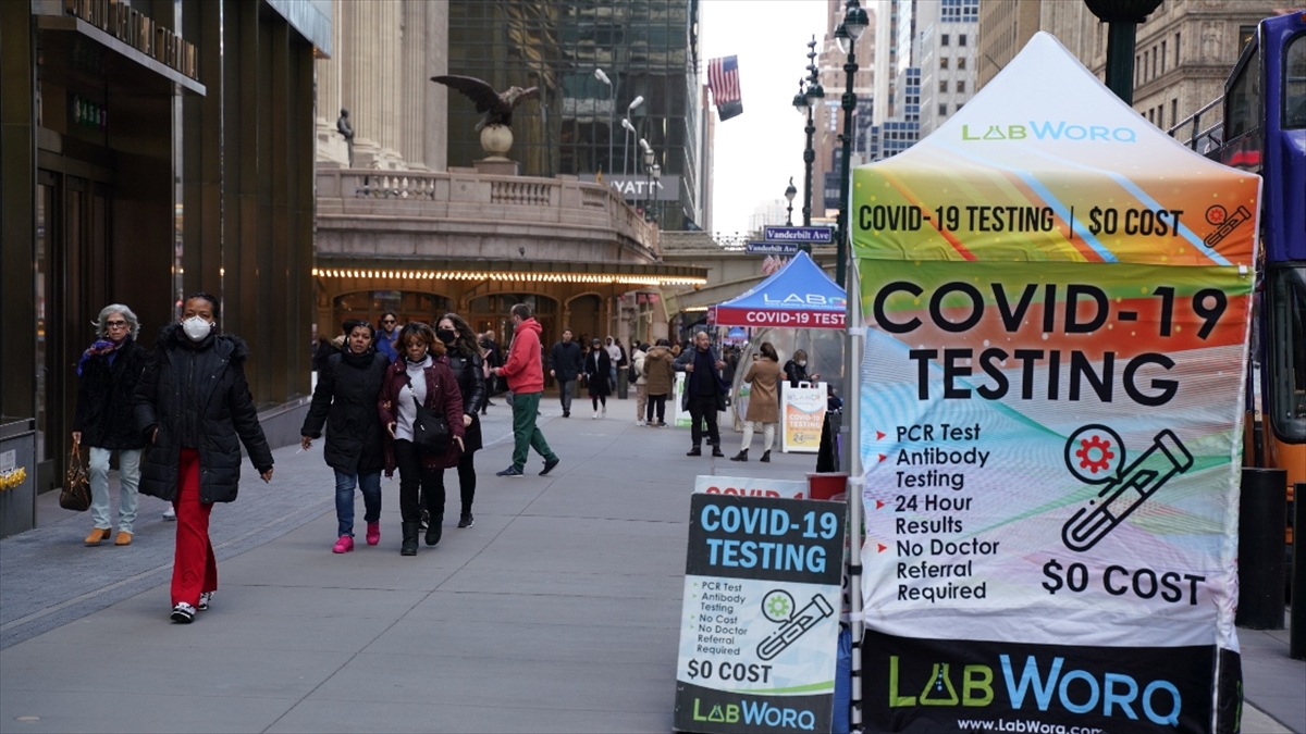 ABD'de Kovid-19'dan Ölenlerin Sayısı 984 Bine Yaklaştı