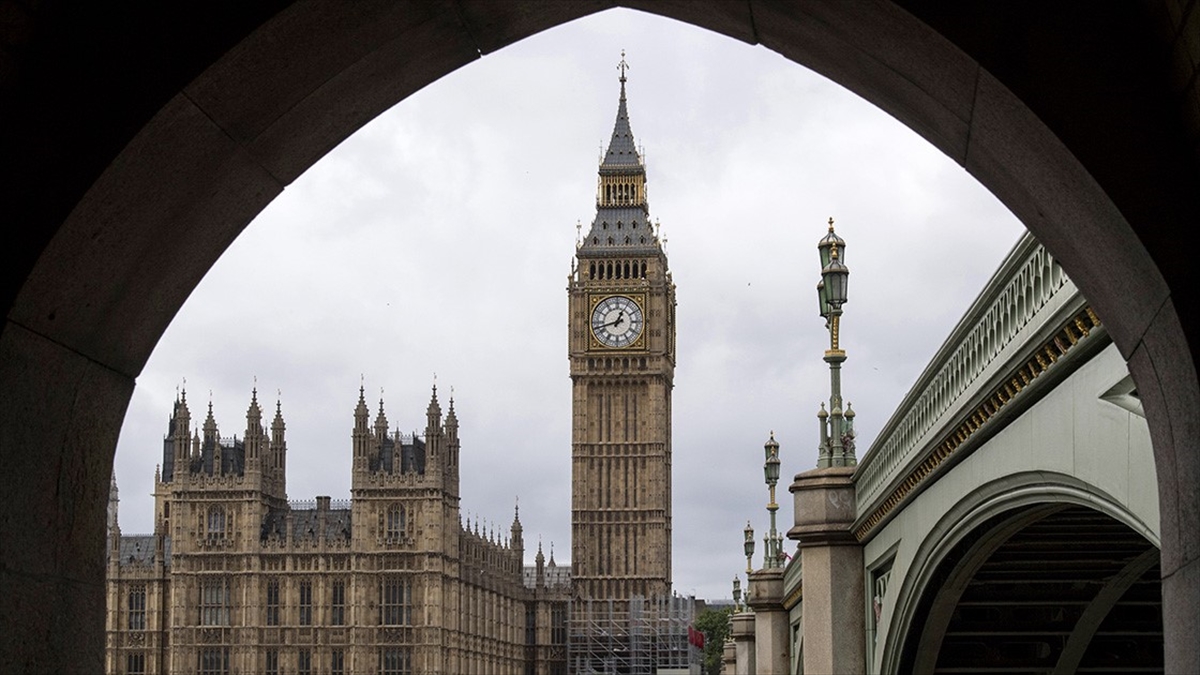 İngiltere 8 Nükleer Reaktör İnşa Etme Kararı Aldı