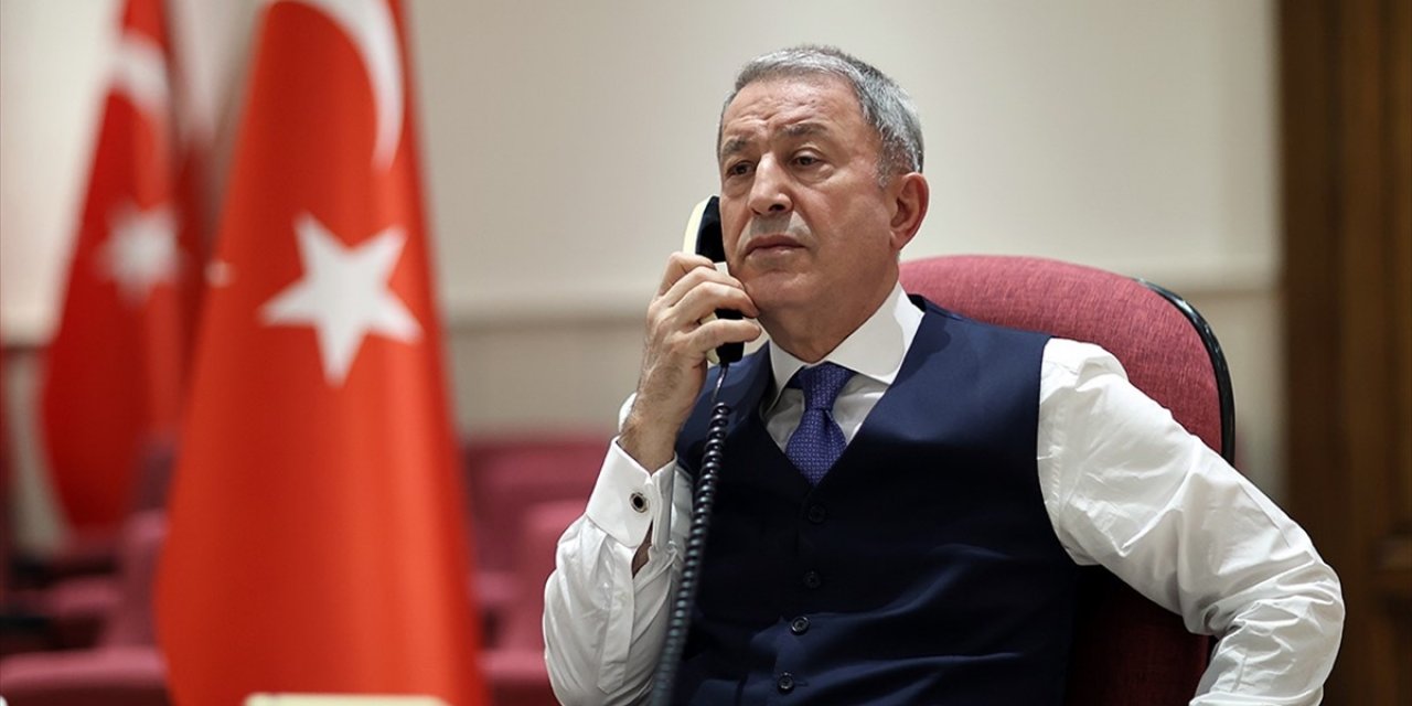 Milli Savunma Bakanı Akar, Ukrayna Savunma Bakanı Reznikov İle Görüştü