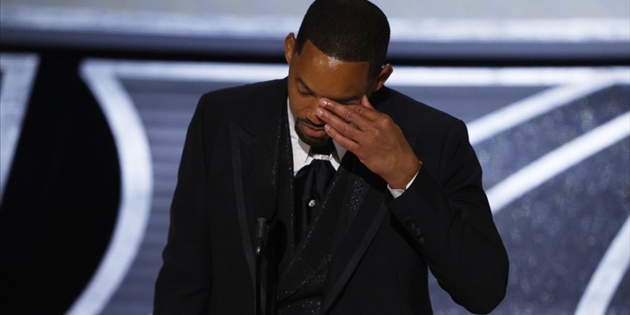 Oscar Gecesi Sunucuyu Tokatlayan Will Smith Etkinliklerden 10 Yıl Yasaklandı