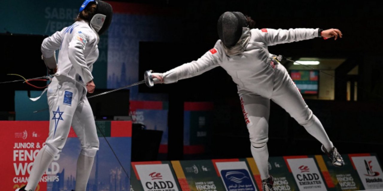 Gençler ve Yıldızlar Dünya Eskrim Şampiyonası'nda Aleyna Ertürk'ten bronz madalya