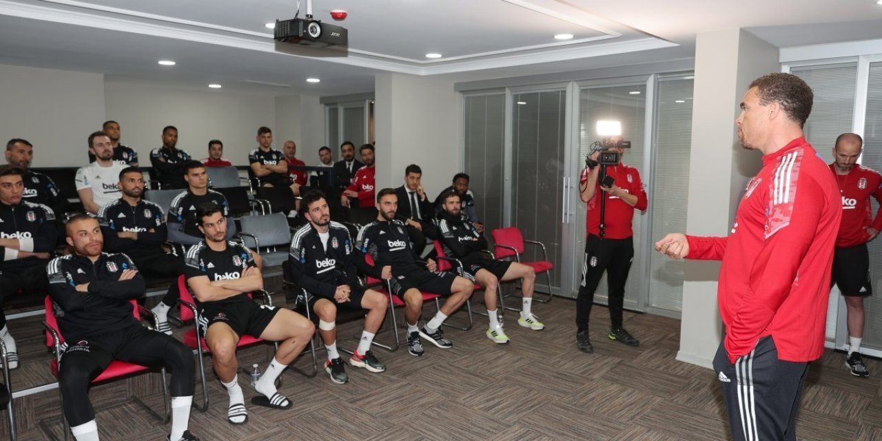 Valerien Ismael 3 ismin biletini kesti