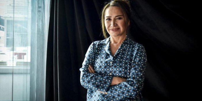 Demet Akbağ 40 Yıllık Sahne Yolculuğunu Anlattı