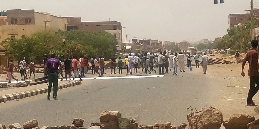 Sudanlı Muhalifler Ölü Sayısının 100'ü Geçtiğini İddia Etti