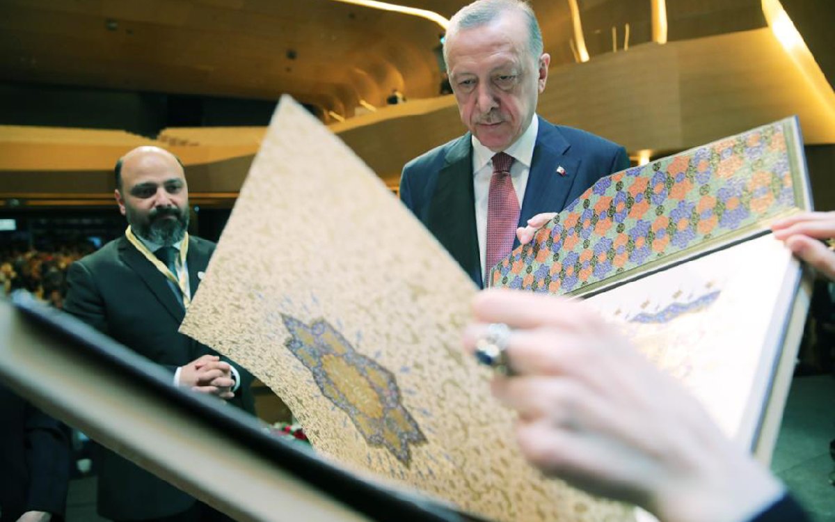 Erdoğan: Haysiyetimize saldırana eyvallah edecek değiliz