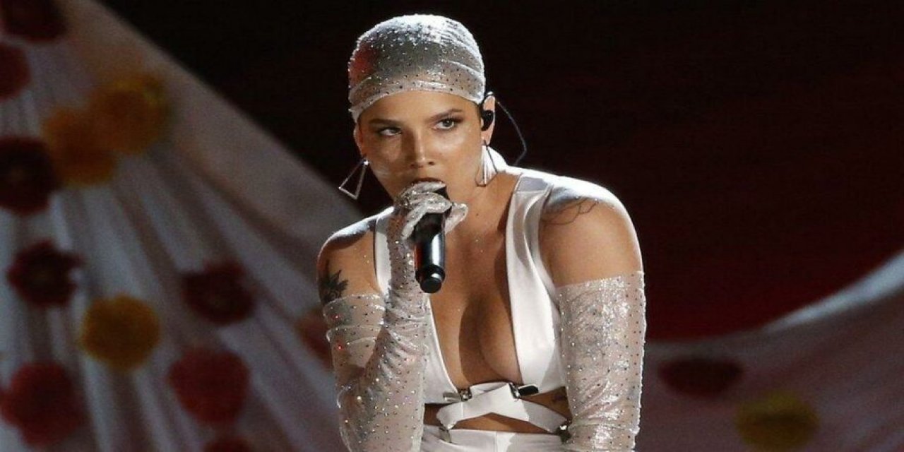 Ünlü şarkıcı hastalığı sebebiyle kariyerine ara verebilir