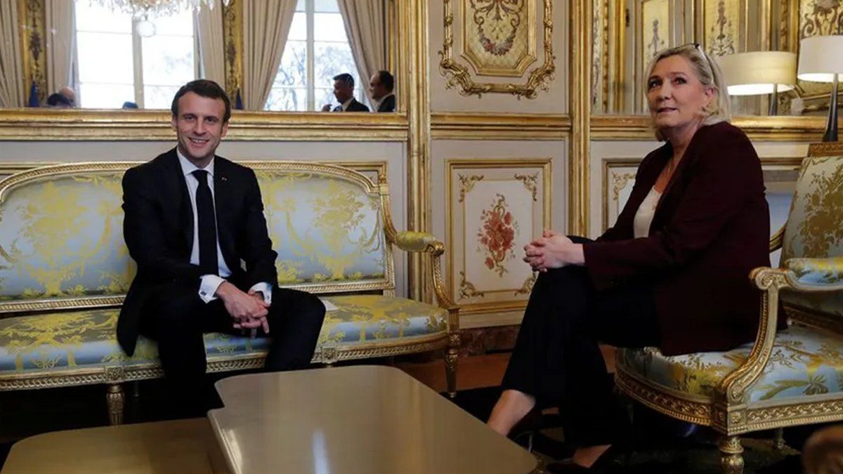 Fransa seçimlerinde resmi sonuçlar açıklandı