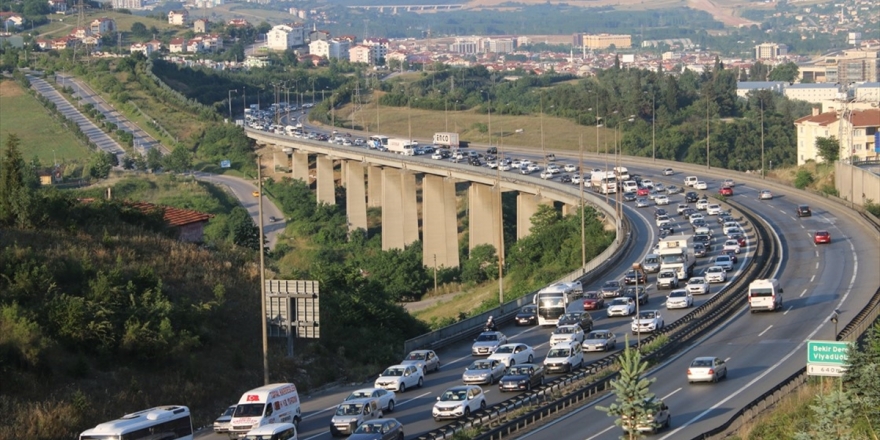 Tatilciler Dönüş Yolunda