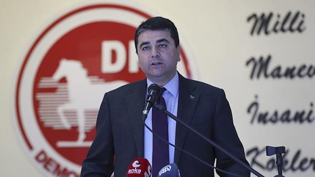 Gültekin Uysal 'altılı masa'yı anlattı: Davutoğlu'nun bir serzenişi oldu, kendilerini kast etmediğimi beyan ettim