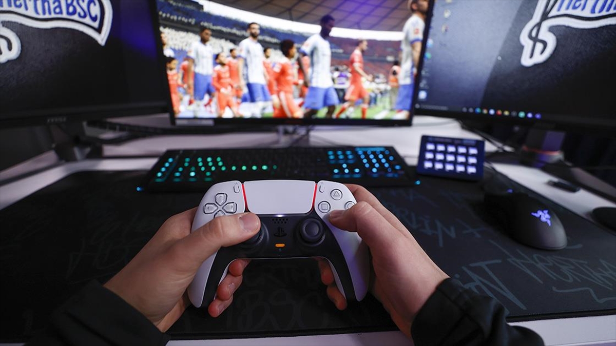 Almanya’da Hobilerini Meslek Yapan Türk Kökenli E-sporcular Başarılarıyla Dikkati Çekiyor