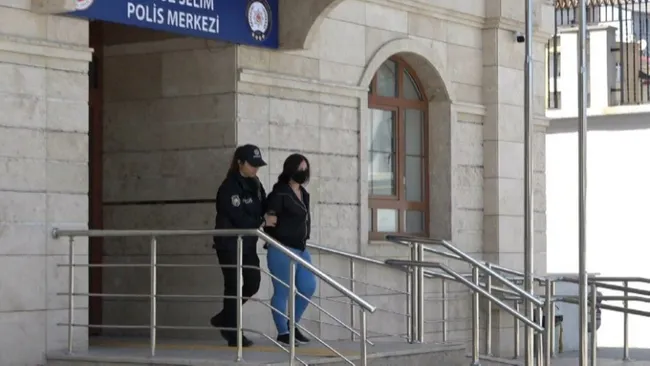 Çocuğunu öldüren kadın 11 yıl sonra yakalandı