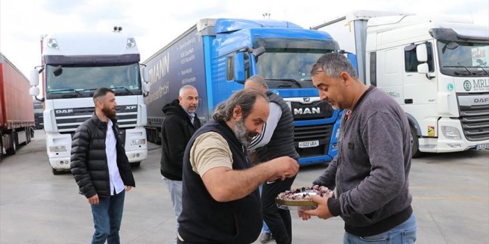 Tır Şoförleri Bayrama Direksiyon Başında Girdi