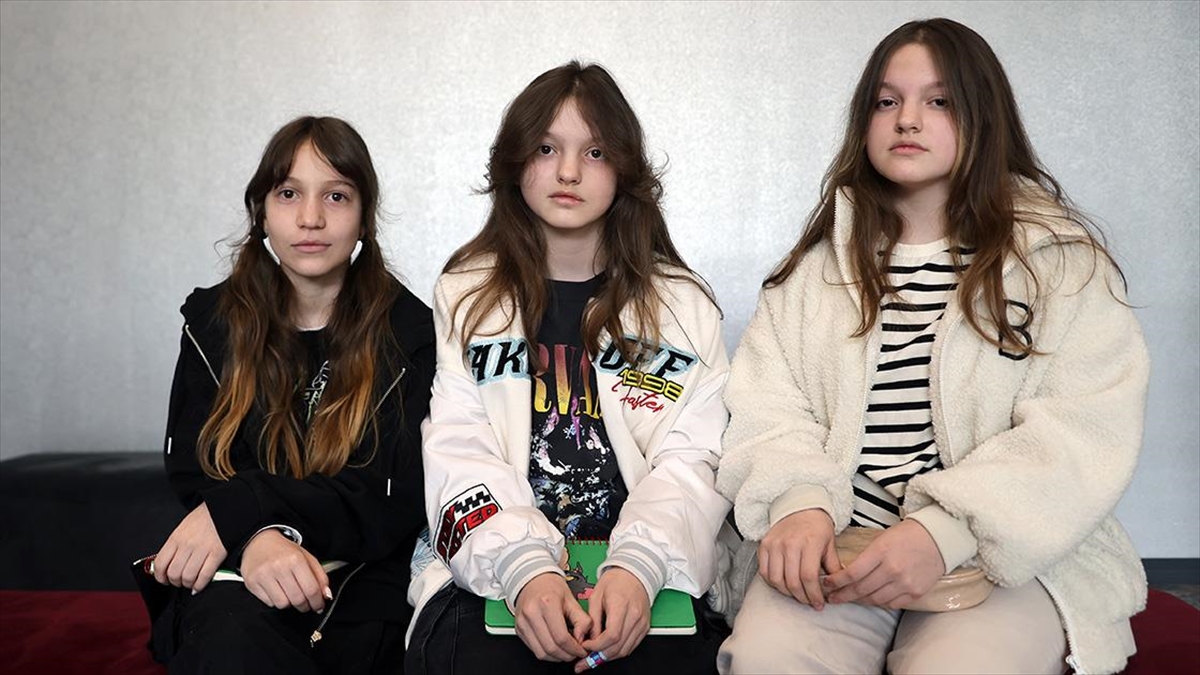 Ukraynalı Çocuklardan Dünyaya 'Savaşı Bitirin, Ülkemize Dönelim' Mesajı