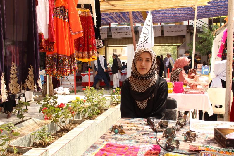 Afgan kadınlar, Afganistan toplumundan siliniyor mu?