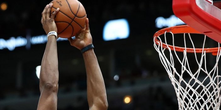 Nba'de Heat Ve Suns Konferans Yarı Finalinin İlk Maçını Kazandı