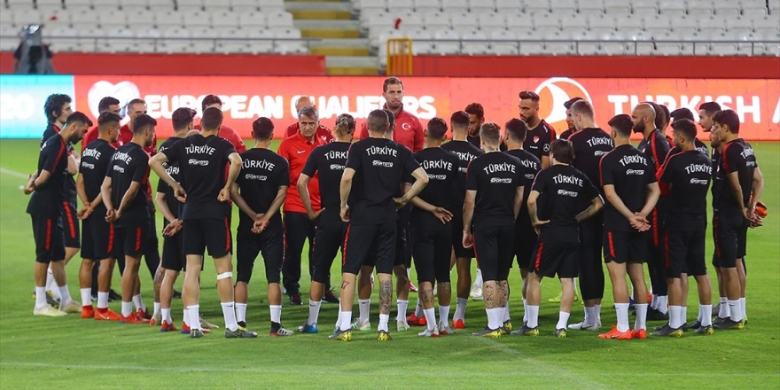 Şenol Güneş: 4 Futbolcu Fransa Maçında Yok