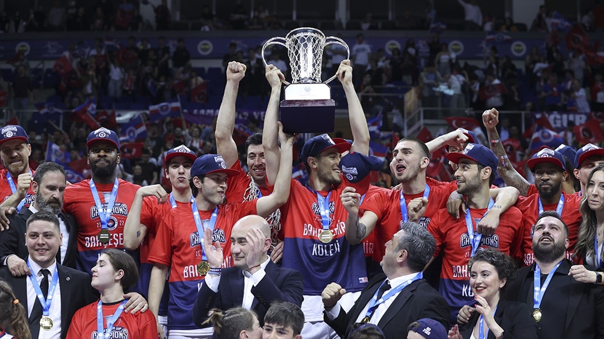 Türk Basketbolu Avrupa Kupalarında Başarılı Bir Sezon Geçiriyor