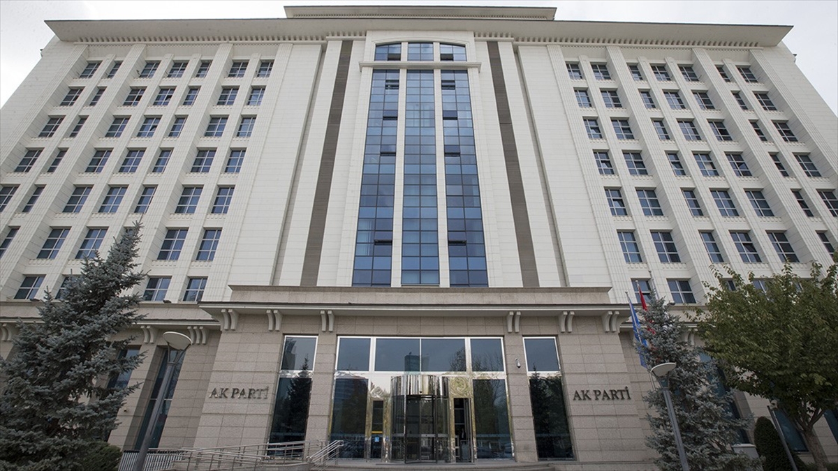 AK Partili üst düzey yetkiliden 'sürtük' açıklaması