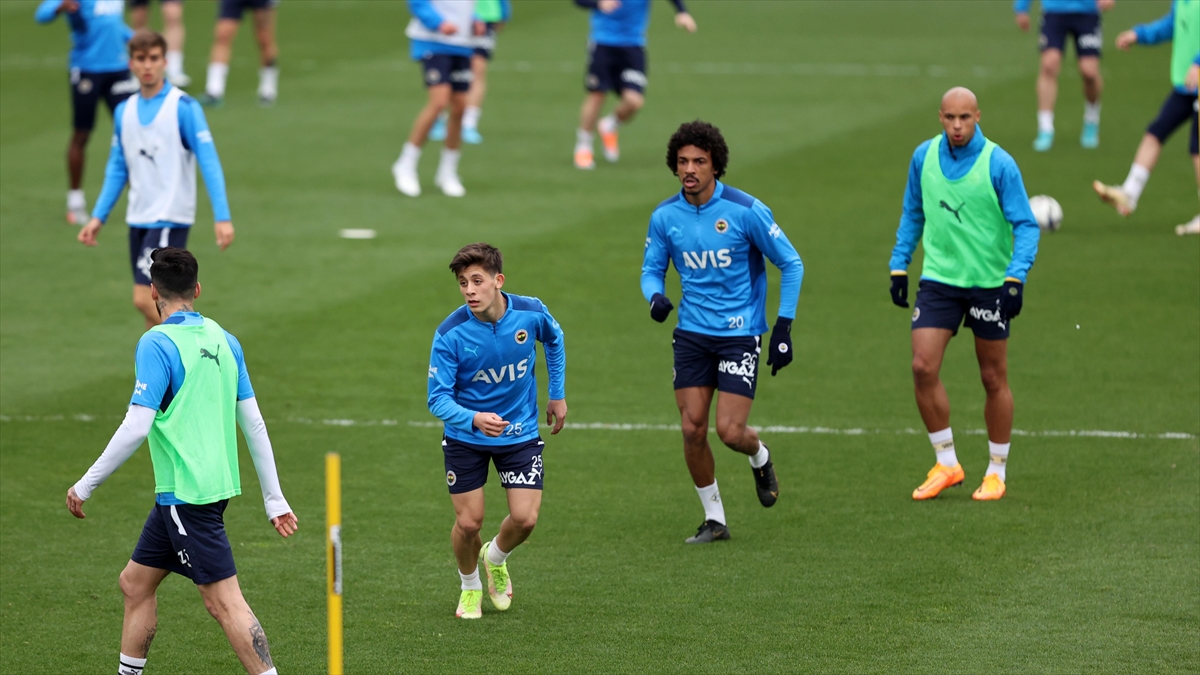 Fenerbahçe, Beşiktaş Derbisi Öncesi Son Antrenmanını Taraftarına Açık Yapacak