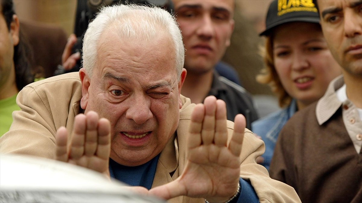 Türk Sineması Ve Tiyatrosunun Duayen Oyuncusu: Zeki Alasya