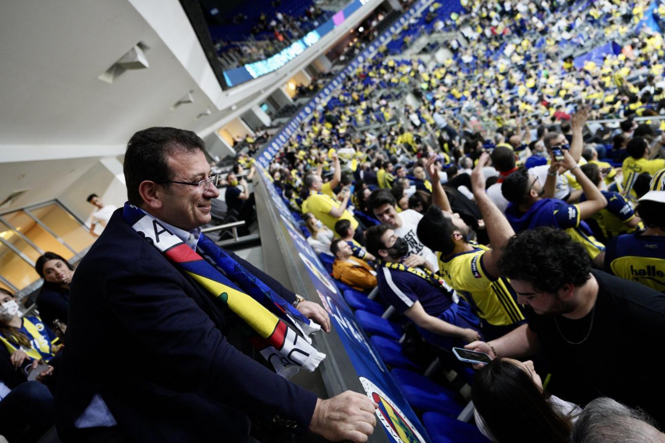 Ekrem İmamoğlu'ndan Ali Koç'a teşekkür