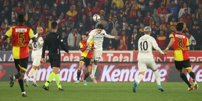 İzmir Futbolunda Tarih Tekerrür Etti