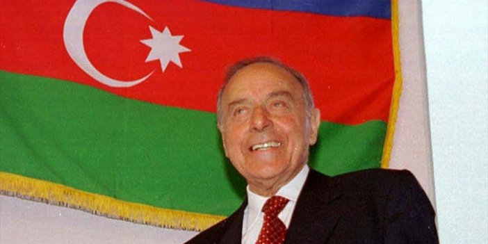 Azerbaycan'ın Mimarı Haydar Aliyev Doğumunun 99. Yılında Anılıyor