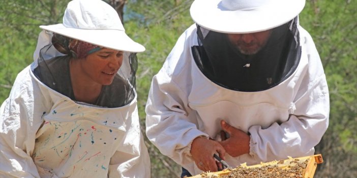 Muğla'nın Gezgin Kadın Arıcıları En İyi Bal İçin İl İl Dolaşıyor