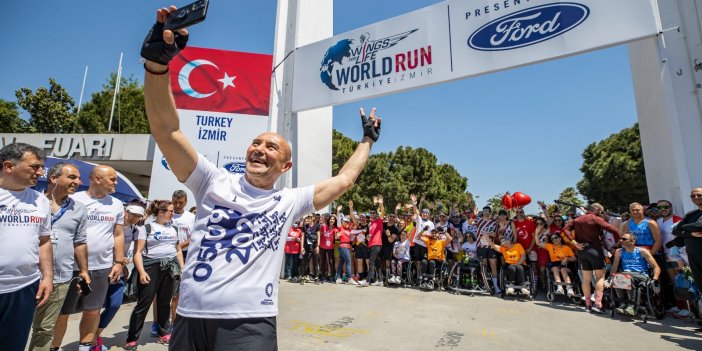 Tunç Soyer’den tekerlekli sandalye ile farkındalık