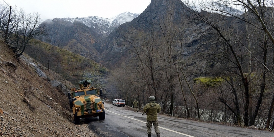 Tunceli'de Mağarada Kıstırılan 5 Terörist Etkisiz Hale Getirildi